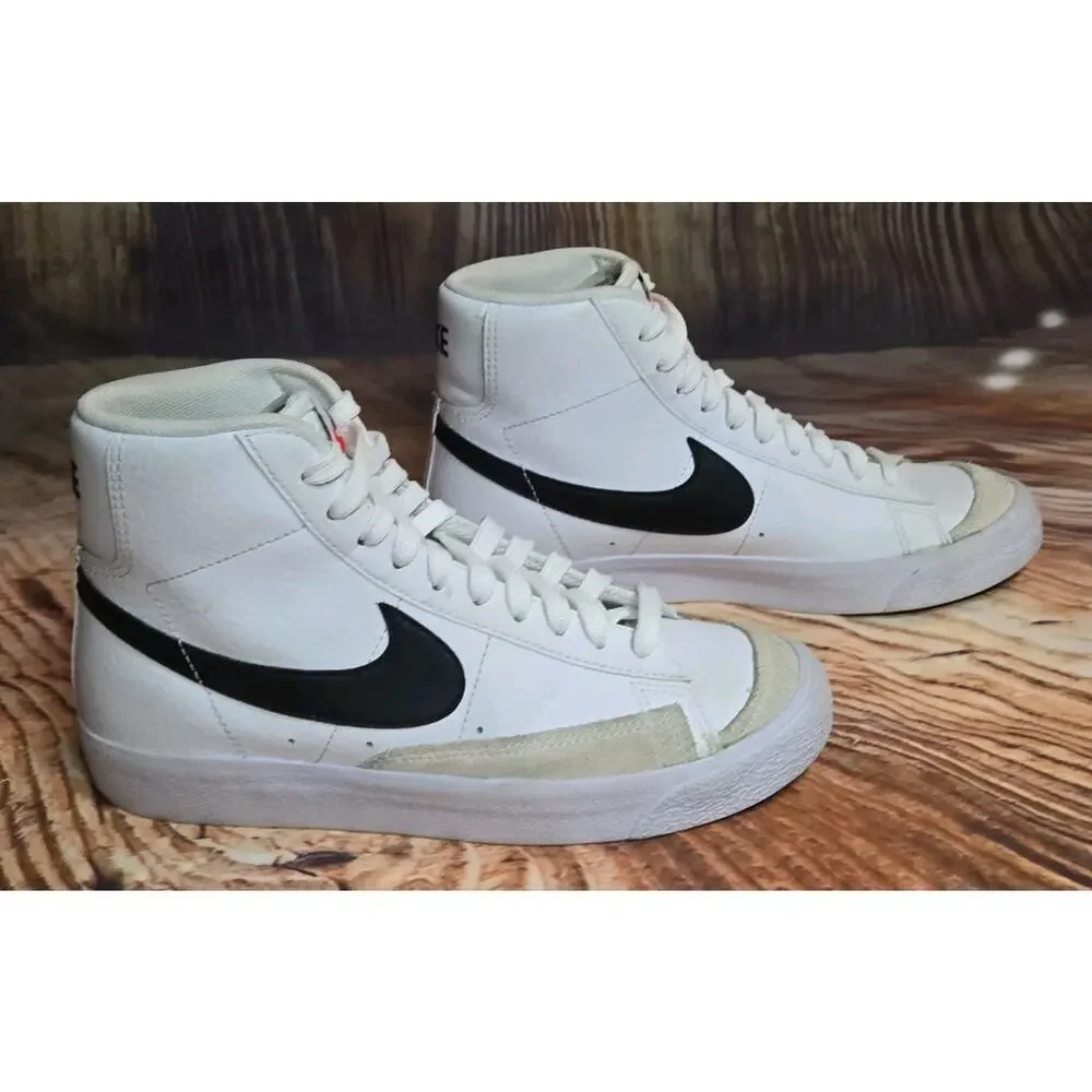 Nike Blazer Mid 77 White Black High Top Sneakers Youth Size 4.5Y DA4086-100